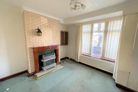 3 bedroom semi-detached house for sale, Holden Road, Leigh