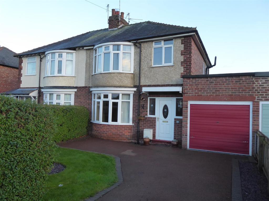 Boroughbridge Road, Northallerton 3 bed semidetached house £295,000