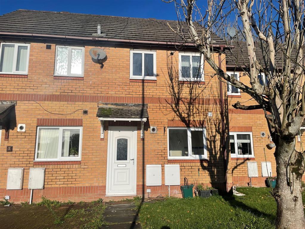 Clos Cilsaig, Dafen, Llanelli 2 bed terraced house £119,995