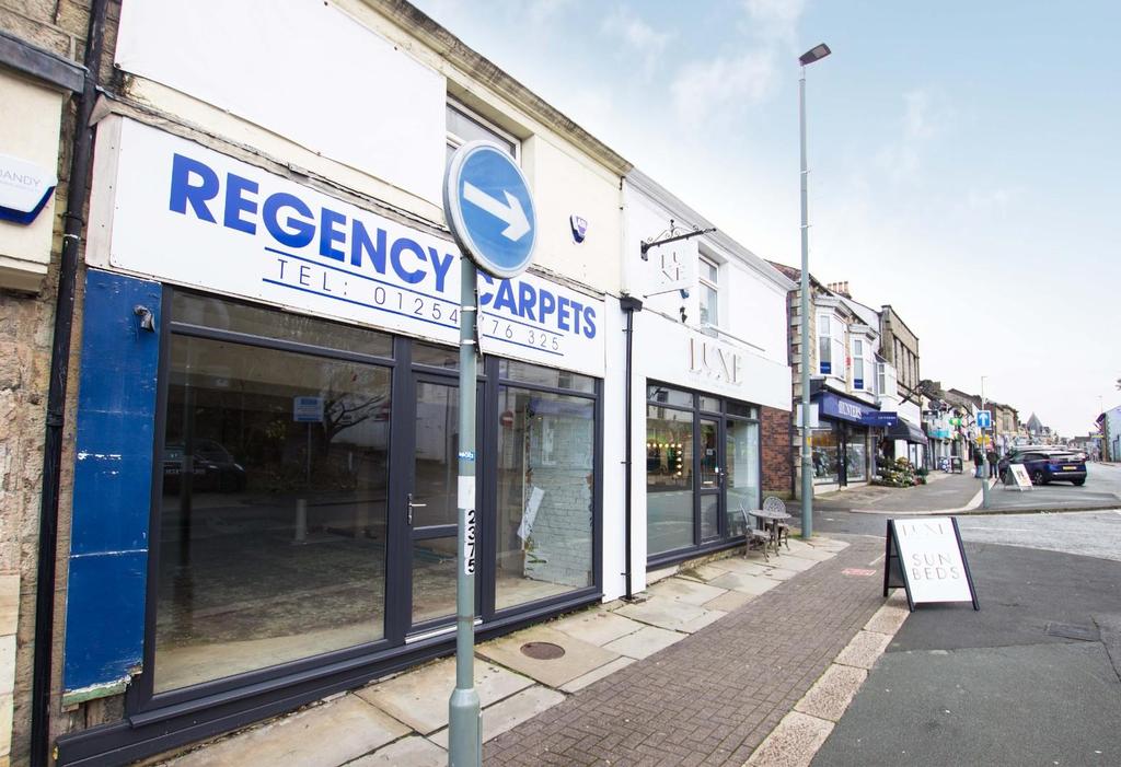 Duckworth Street, Darwen Property to rent £750 pcm (£173 pw)