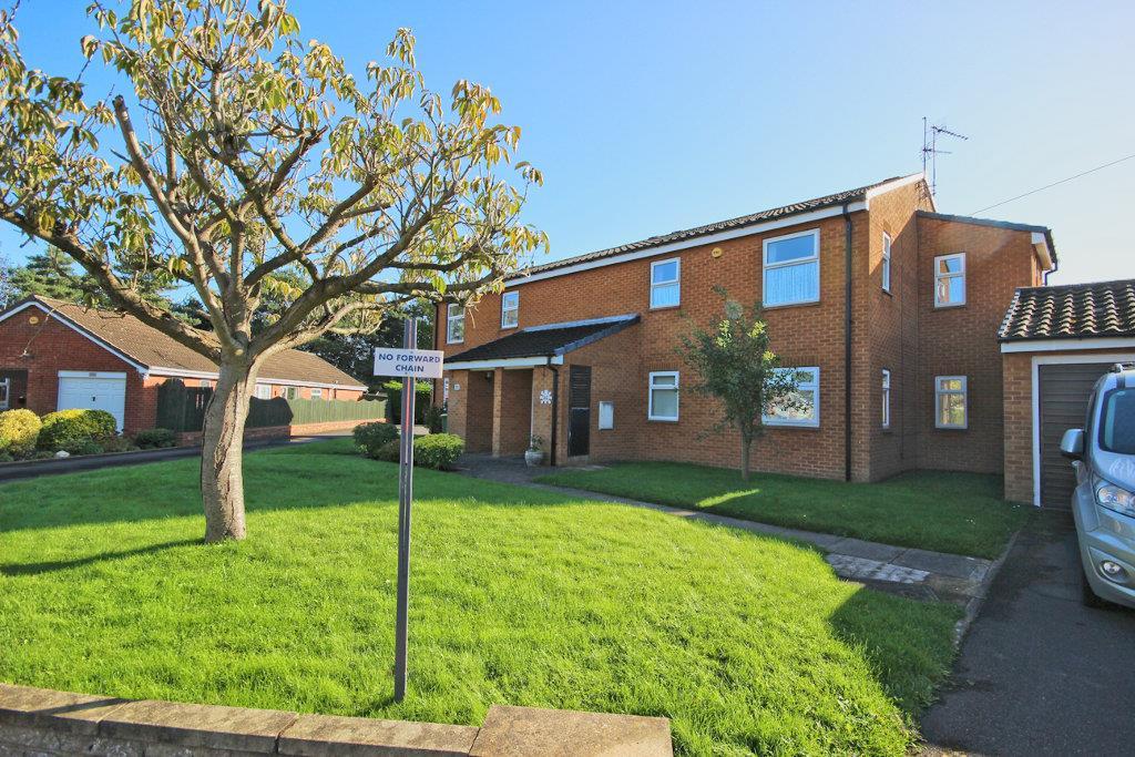 Glenfield Drive, Kirk Ella, Hull 3 bed apartment for sale £145,000