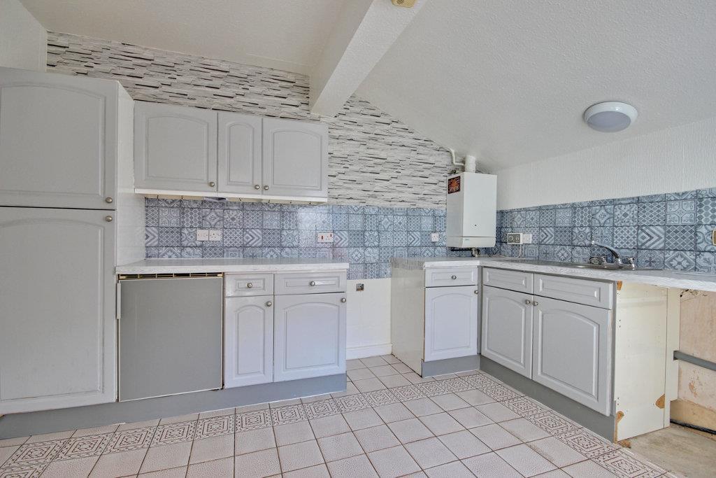 Glenfield Drive, Kirk Ella, Hull 3 bed apartment £145,000