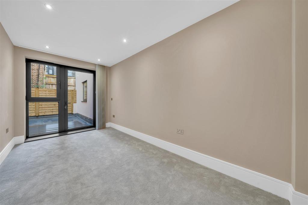 Bedroom #1