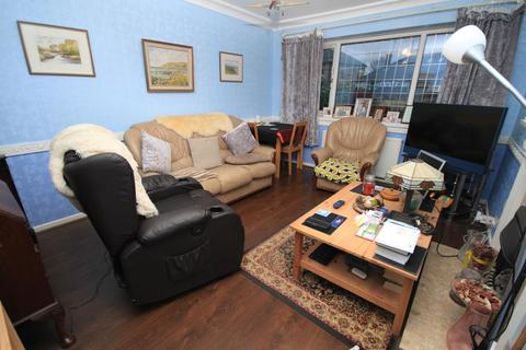 25 Kingsway, Bradford, BD2 1PL