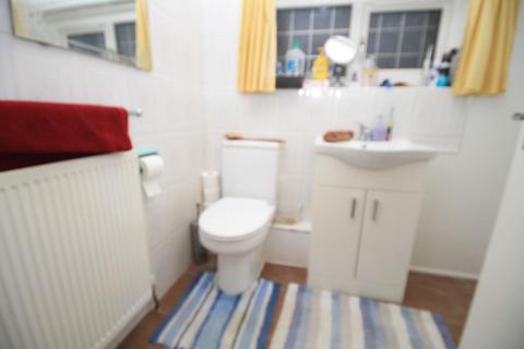 25 Kingsway, Bradford, BD2 1PL