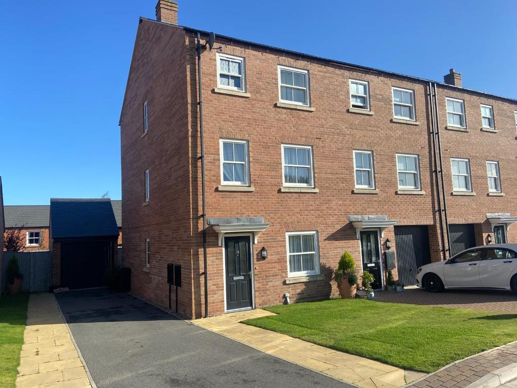 Wheatlands, Malton 4 bed house £950 pcm (£219 pw)