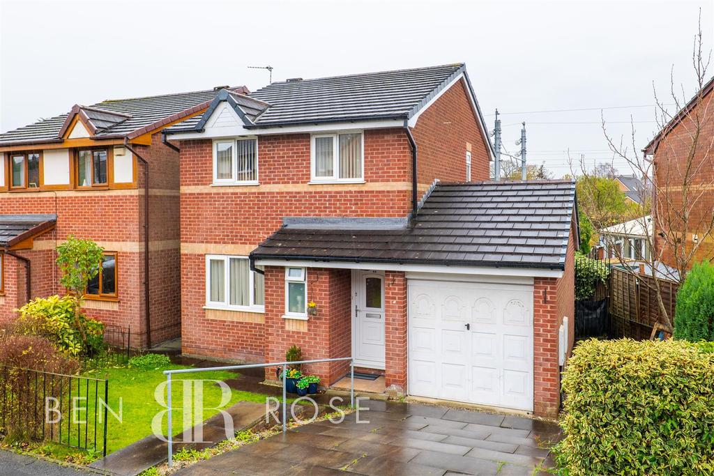 Athol Grove, Chorley 3 bed detached house £189,995