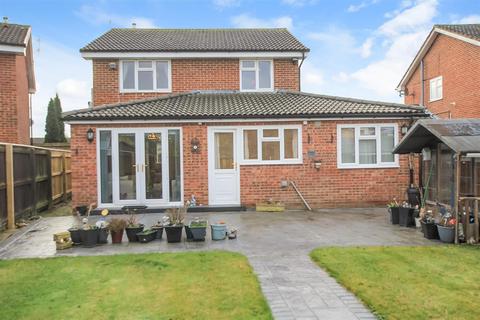 3 bedroom detached house for sale - Lowther Drive, Woodham