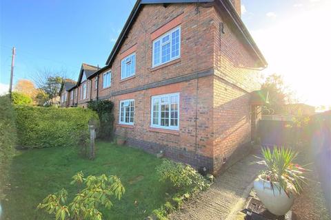 3 bedroom terraced house for sale - Station View, Malpas, SY14