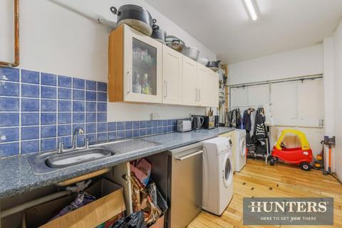 29 Tudor Avenue, Worcester Park, KT4 8TY