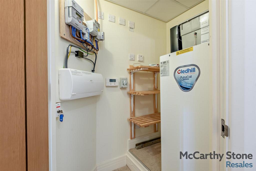 8639421-interior17-800.jpg