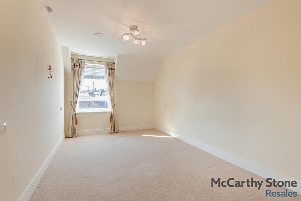 8639421-interior04-800.jpg