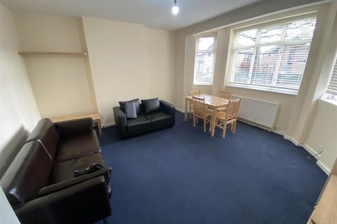 2 bedroom flat to rent - Belmont Court, Gordon Rd, Bounds Green, N11
