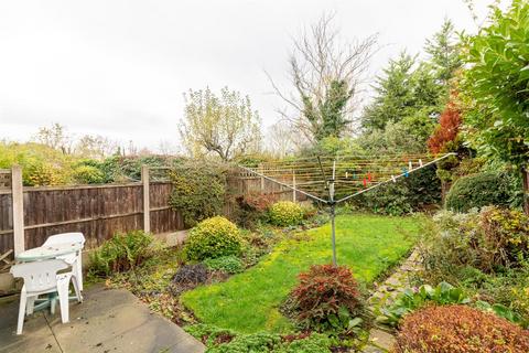 61 Nearsby Drive, West Bridgford, Nottingham, NG2 6LA