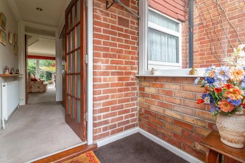 61 Nearsby Drive, West Bridgford, Nottingham, NG2 6LA