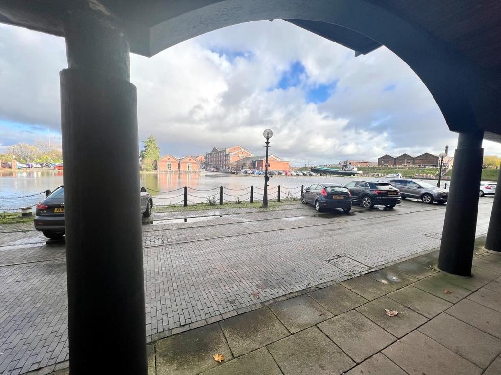 Raddle Wharf, Ellesmere Port 1 bed apartment £650 pcm (£150 pw)