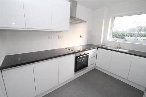 1 bedroom flat to rent, Valley Green, Woodhall Farm, Hemel Hempstead