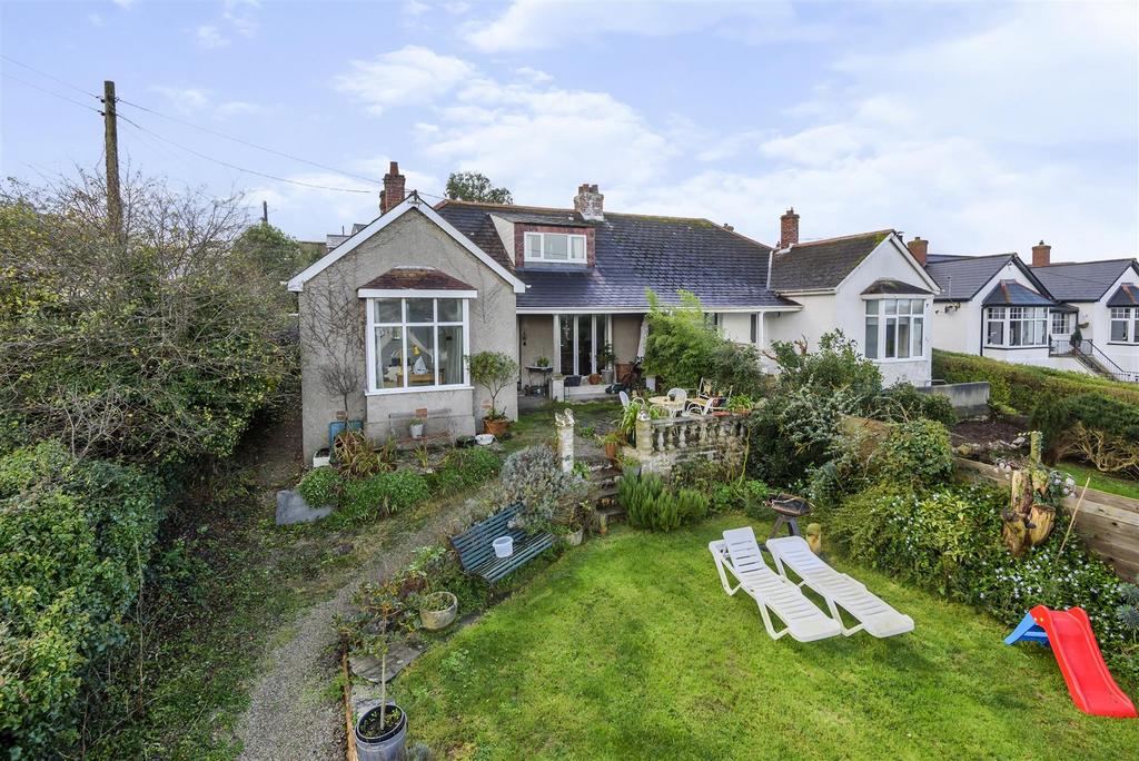 Fernleigh Road, Wadebridge 3 bed bungalow £485,000