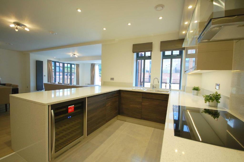 Beeches Court, St James Park, 48 Bloomesbury Avenue, Didsbury 3 bed