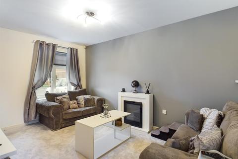 2 bedroom end of terrace house for sale - Oakham Gardens, North Shields