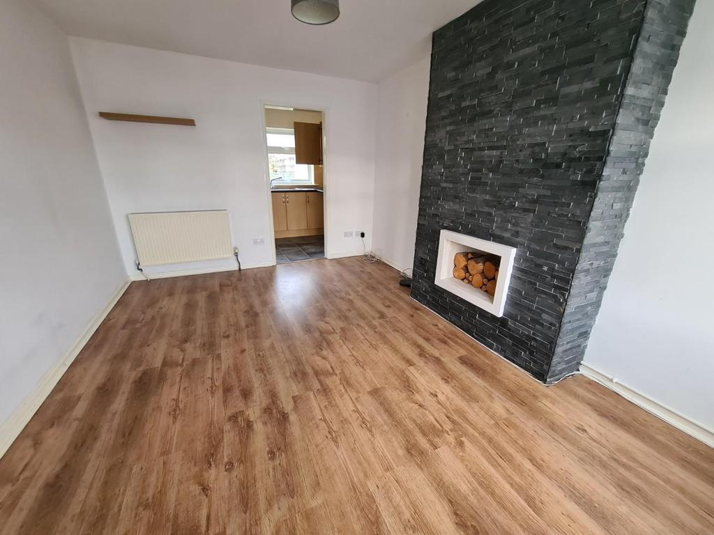Meadow Rise, Brynna, Pontyclun, CF72 9TG 2 bed semidetached house £