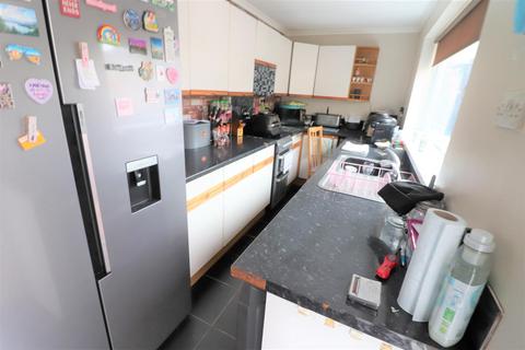 3 bedroom terraced house for sale, Hawthorn Road, Ashington