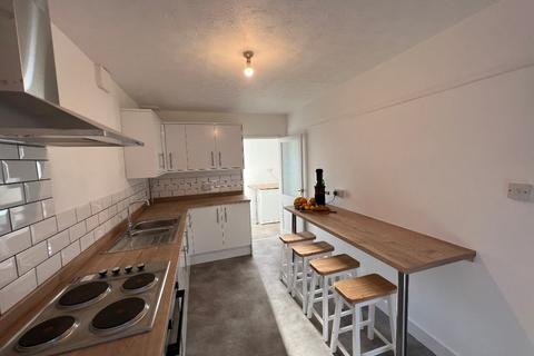4 bedroom terraced house to rent - Lovelace Road, Norwich, NR4