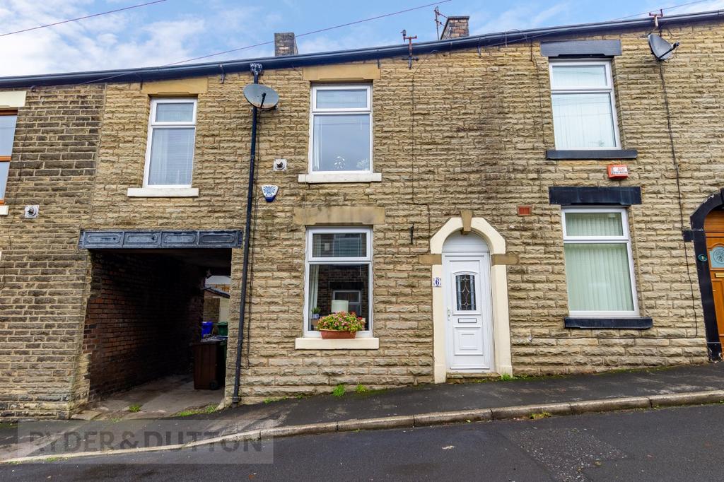 Greaves Street, Mossley, OL5 2 bed terraced house £165,000