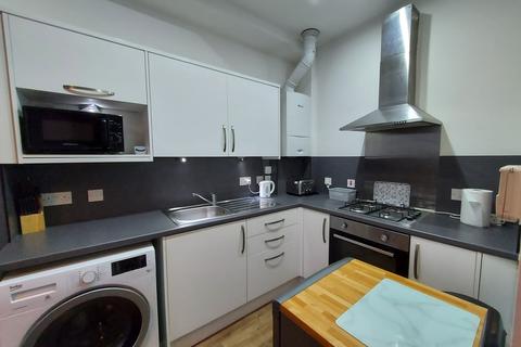 2 bedroom flat to rent - Menzies Road, Torry, Aberdeen, AB11