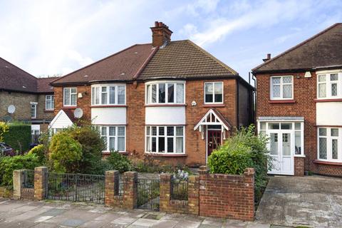 123 Lynton Road, London, W3 9HN