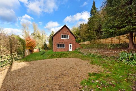 3 bedroom detached house to rent, Under the Wood, Bisham, Marlow, Buckinghamshire, SL7