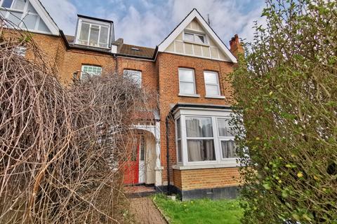 Studio to rent, Onslow Gardens, Muswell Hill N10