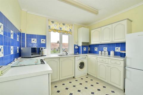 2 bedroom flat to rent - Minnis Road Birchington CT7