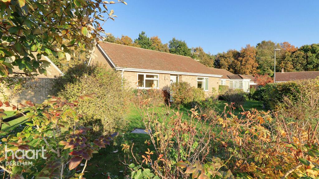 Middlemarch Road, Dereham 3 bed detached bungalow £280,000