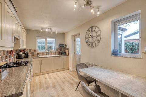 4 bedroom detached house for sale - Davenham Road, The Oakalls, Bromsgrove, B60 2SG
