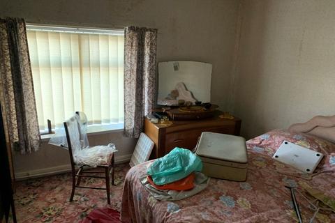 3 bedroom semi-detached house for sale - 8 Queens Road, Skewen, Neath, West Glamorgan, SA10 6UH