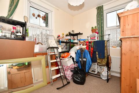 2 bedroom ground floor flat for sale - Sussex Road, New Romney, Kent