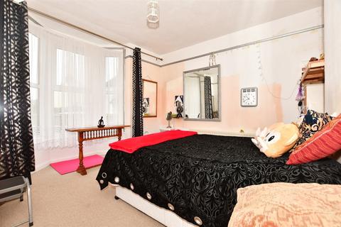 2 bedroom ground floor flat for sale, Sussex Road, New Romney, Kent