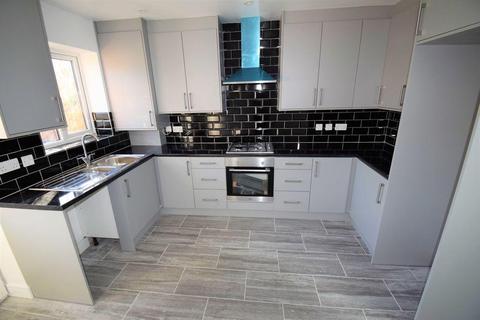 3 bedroom terraced house to rent - Slough, SL1