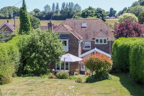 The Cosy Basingstoke Road, Old Alresford, Alresford, SO24 9DL