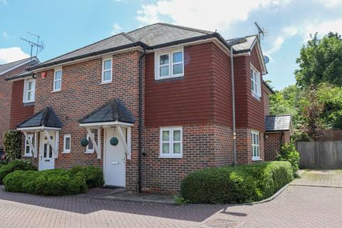 17 Brill Close, Alresford, SO24 9FG