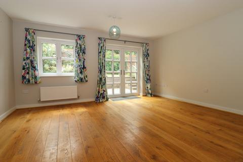 17 Brill Close, Alresford, SO24 9FG