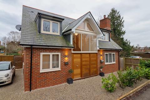 Laurel Cottage Bridge Road, Alresford, SO24 9HW