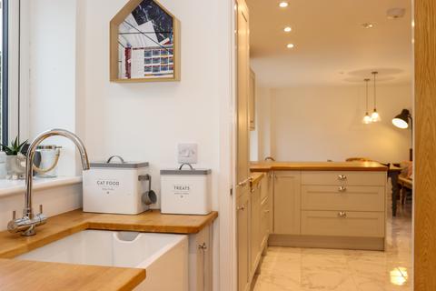 Laurel Cottage Bridge Road, Alresford, SO24 9HW