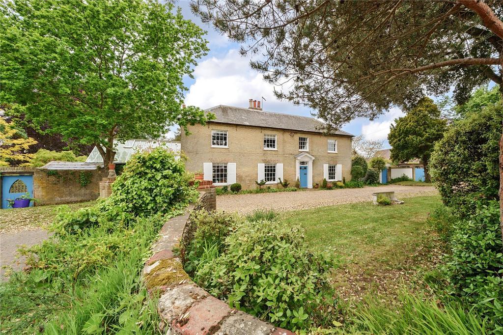 Wangford Road, Reydon, Southwold, Suffolk, IP18 5 bed detached house