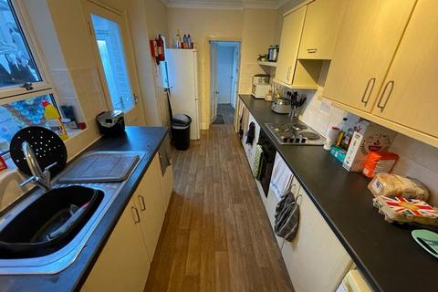 5 bedroom terraced house to rent - Dereham Road, Norwich