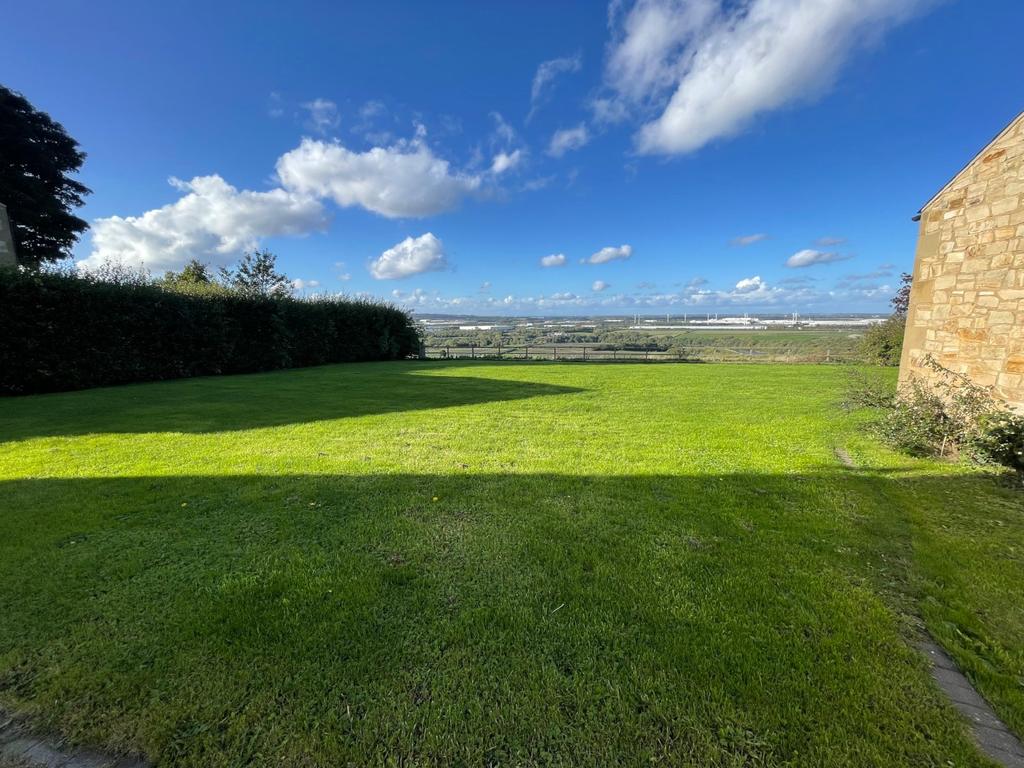 Offerton, Sunderland, Tyne and Wear 5 bed detached house £1,750 pcm