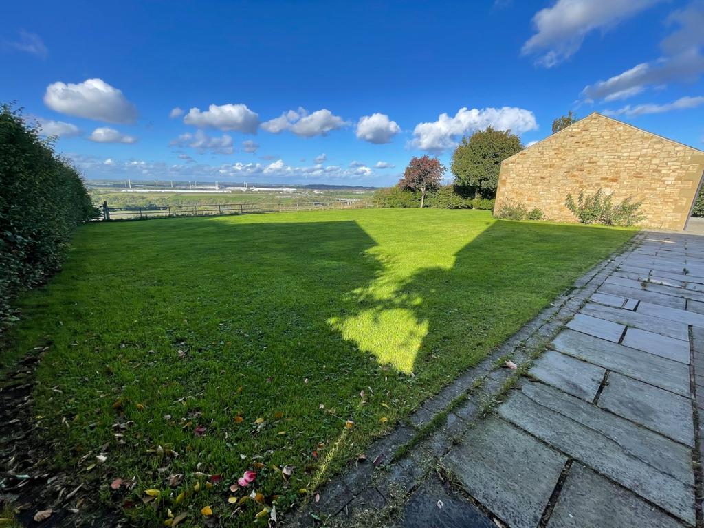 Offerton, Sunderland, Tyne and Wear 5 bed detached house £1,750 pcm