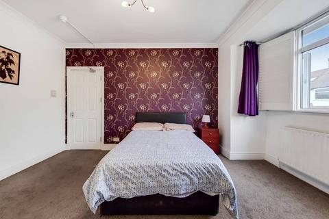 110 Semley Road, London, SW16 4PJ