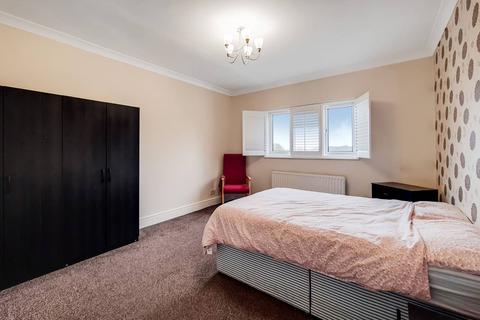 110 Semley Road, London, SW16 4PJ